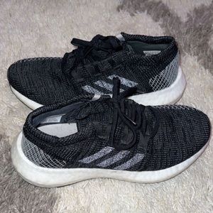 Womens Adidas size 5